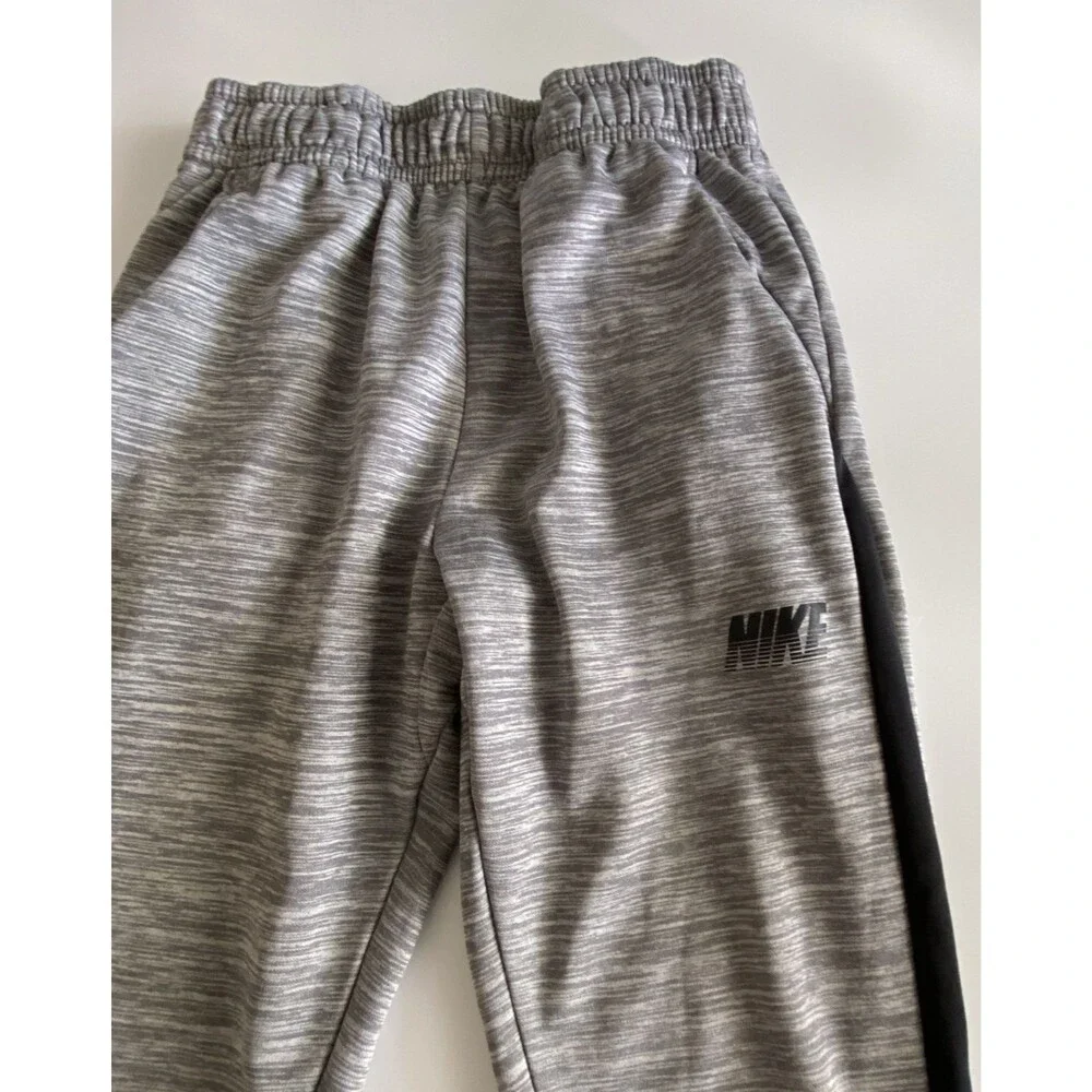 Nike Dri-FIT Boys Large Gray Straight Leg Sweatpants Athletic Joggers - Picture 3 of 13